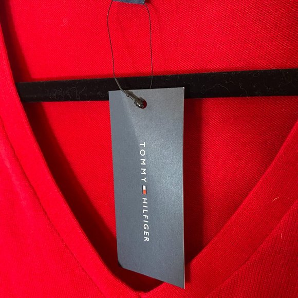 NWT Tommy Hilfiger Heritage Red V-Neck Sweater - Picture 7 of 8
